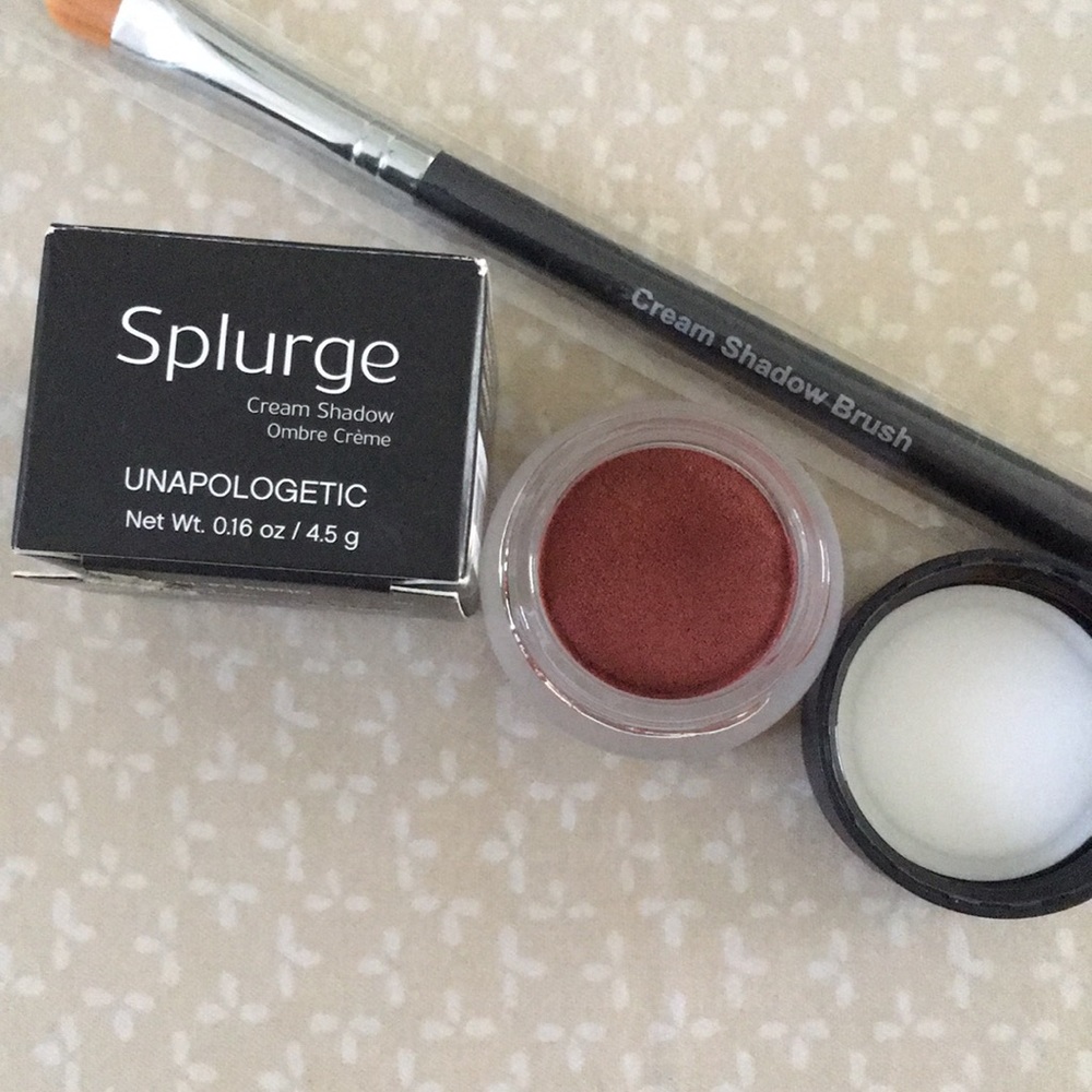 Younique Splurge Unapologetic cream eyeshadow